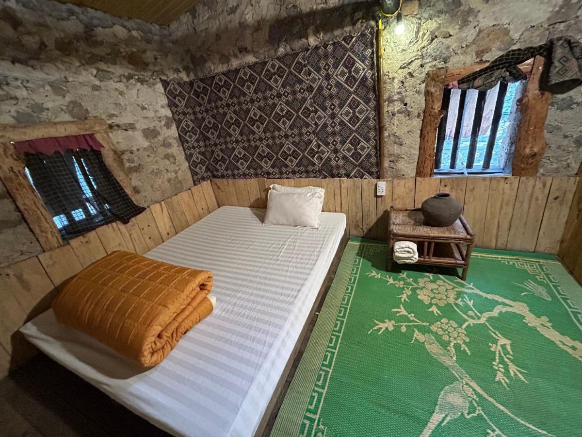 Yến Nhi Bản Giốc Homestay - Nhà sàn đá cổ Cao Bang Esterno foto