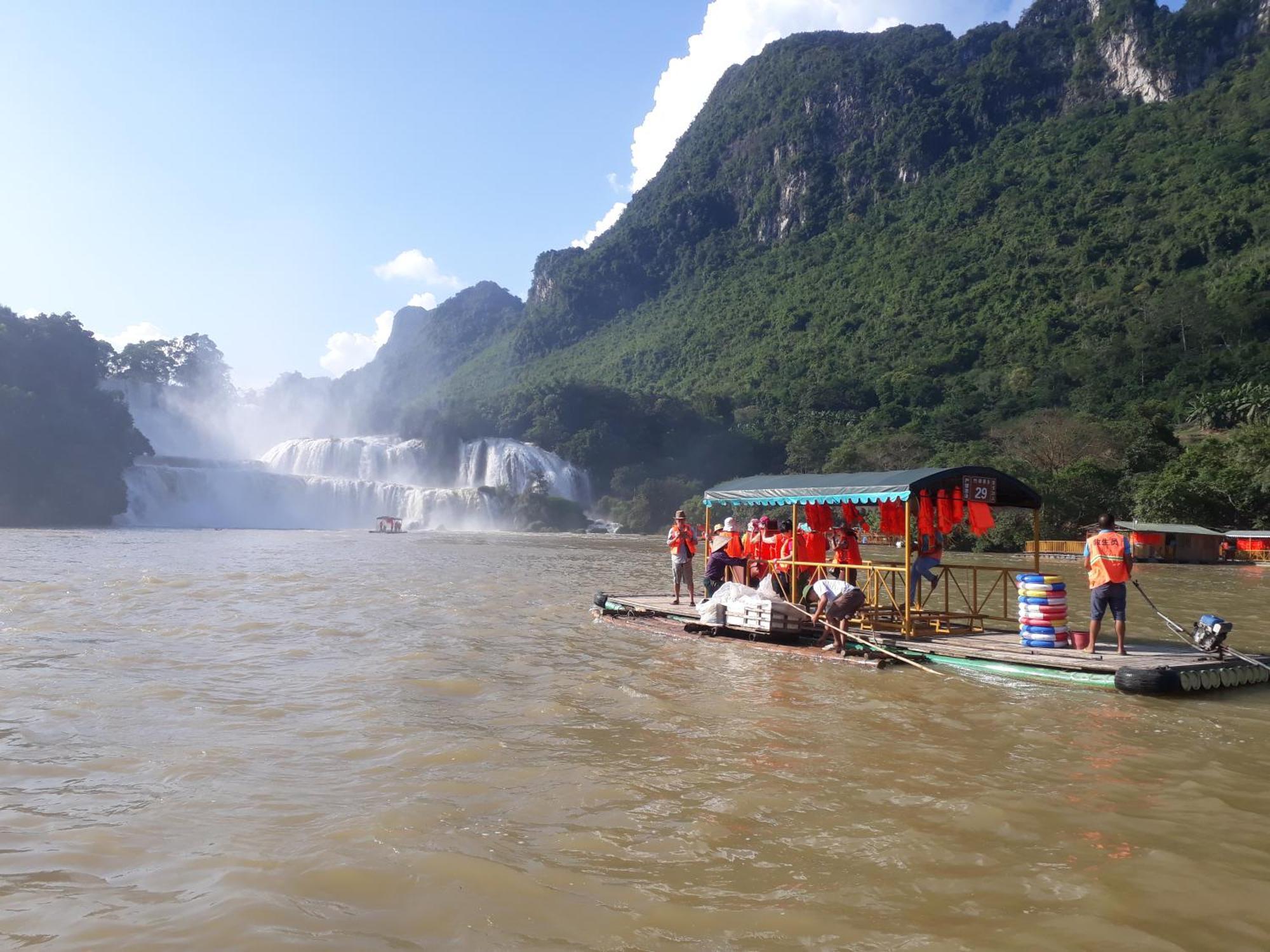 Yến Nhi Bản Giốc Homestay - Nhà sàn đá cổ Cao Bang Esterno foto
