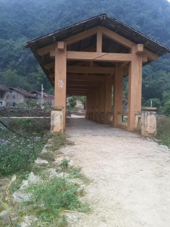 Yến Nhi Bản Giốc Homestay - Nhà sàn đá cổ Cao Bang Esterno foto