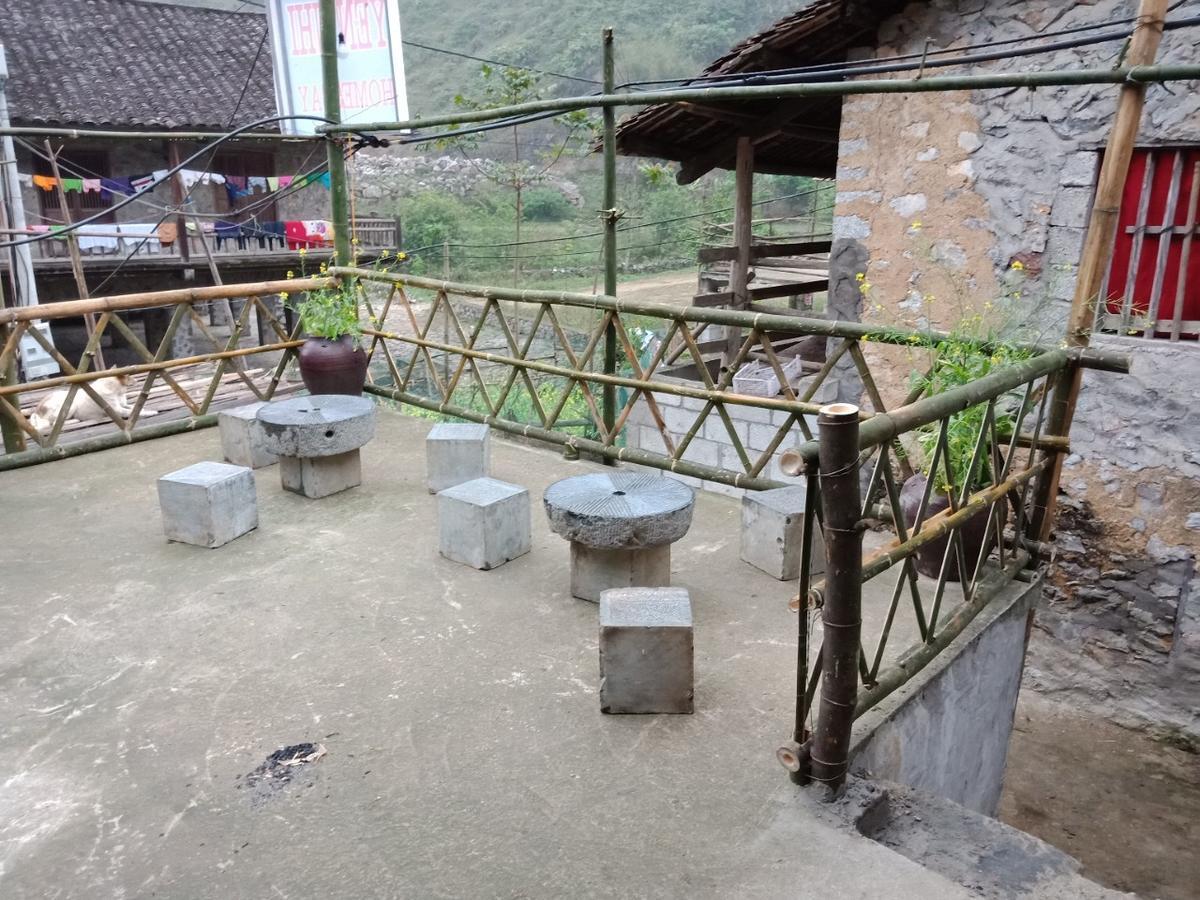 Yến Nhi Bản Giốc Homestay - Nhà sàn đá cổ Cao Bang Esterno foto